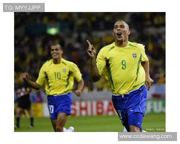 老牌球星再度闪耀绿茵场见证足球经典与永恒魅力 老牌球星再度闪耀绿茵场见证足球经典与永恒魅力