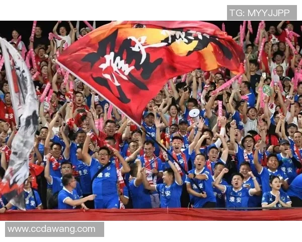 球星挑战足球极限突破创新玩法引领全球热潮 球星挑战足球极限突破创新玩法引领全球热潮